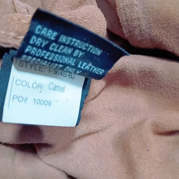 Bullock & Jones Mens Medium Suede Button-Up Shirt In Tan With Double Flap Pocket - Picture 14 of 16